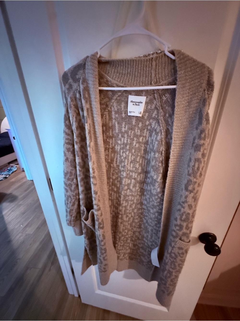 Abercrombie & Fitch Taupe Patterned Open-Front Cardigan